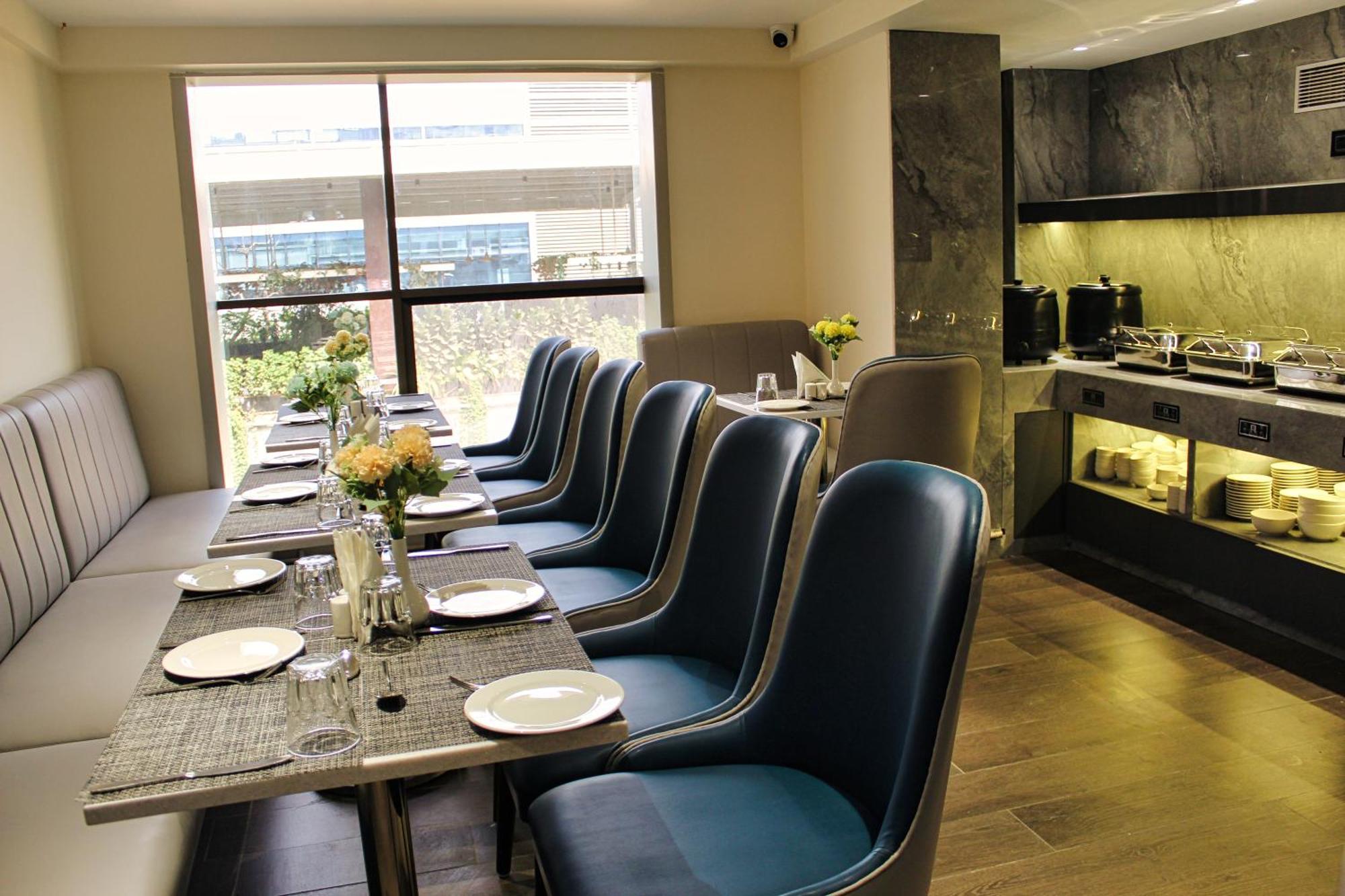 Maxxvalue Hotel Midc - Andheri Bombay Esterno foto